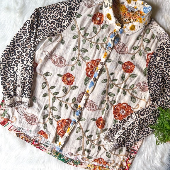 JOHN MARK Point Collar Long Sleeve EMBROIDERED LEOPARD BLOUSE Cheetah Tunic M - Picture 2 of 8